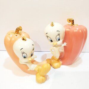 Vintage Lenox Tweety Bird with Hot Chili Peppers Salt & Pepper Shaker Set S03